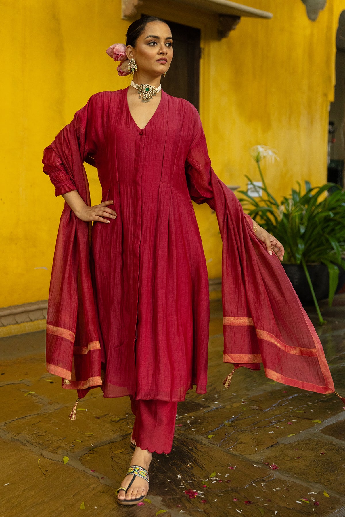 Chanderi Dart Kurta Suit Set paired with chanderi Dupatta and pant