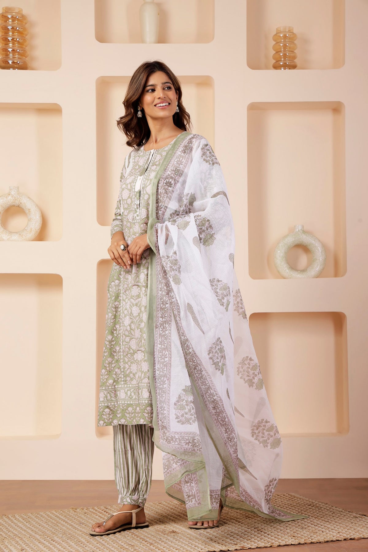 Sage Green Hand Blocki Shoulder-Motif 3-Piece Suit Set