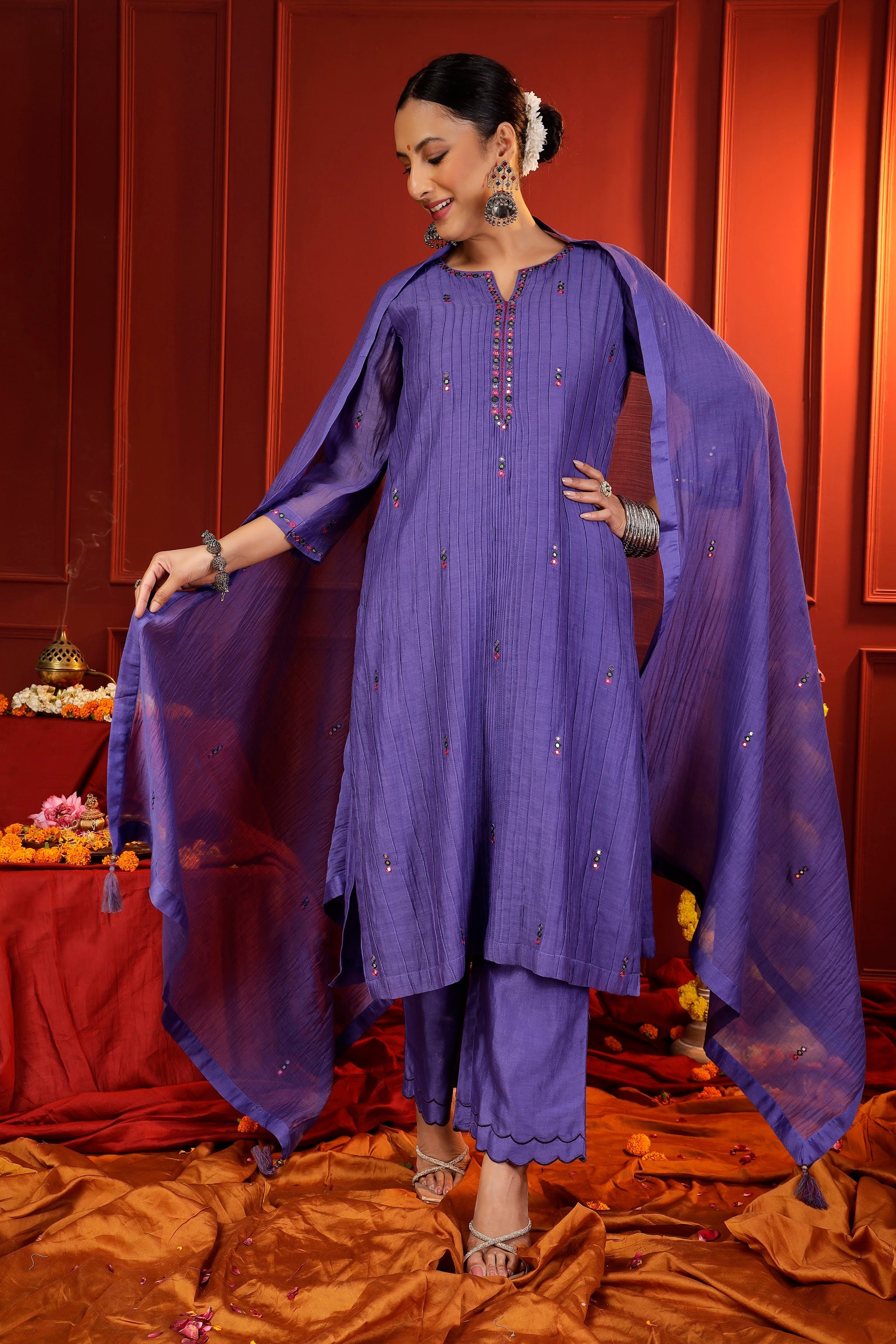 Lavender Chanderi Kurta Set with Pintuck & Mirror-Work Accents