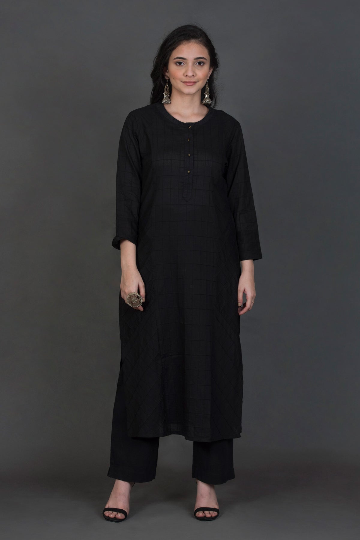 Mul Mul Solid Pintuck Kurta