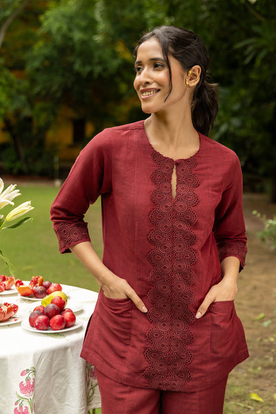 Stay Stylish Every Day with Vishnu’s Ethnic Tops Collection