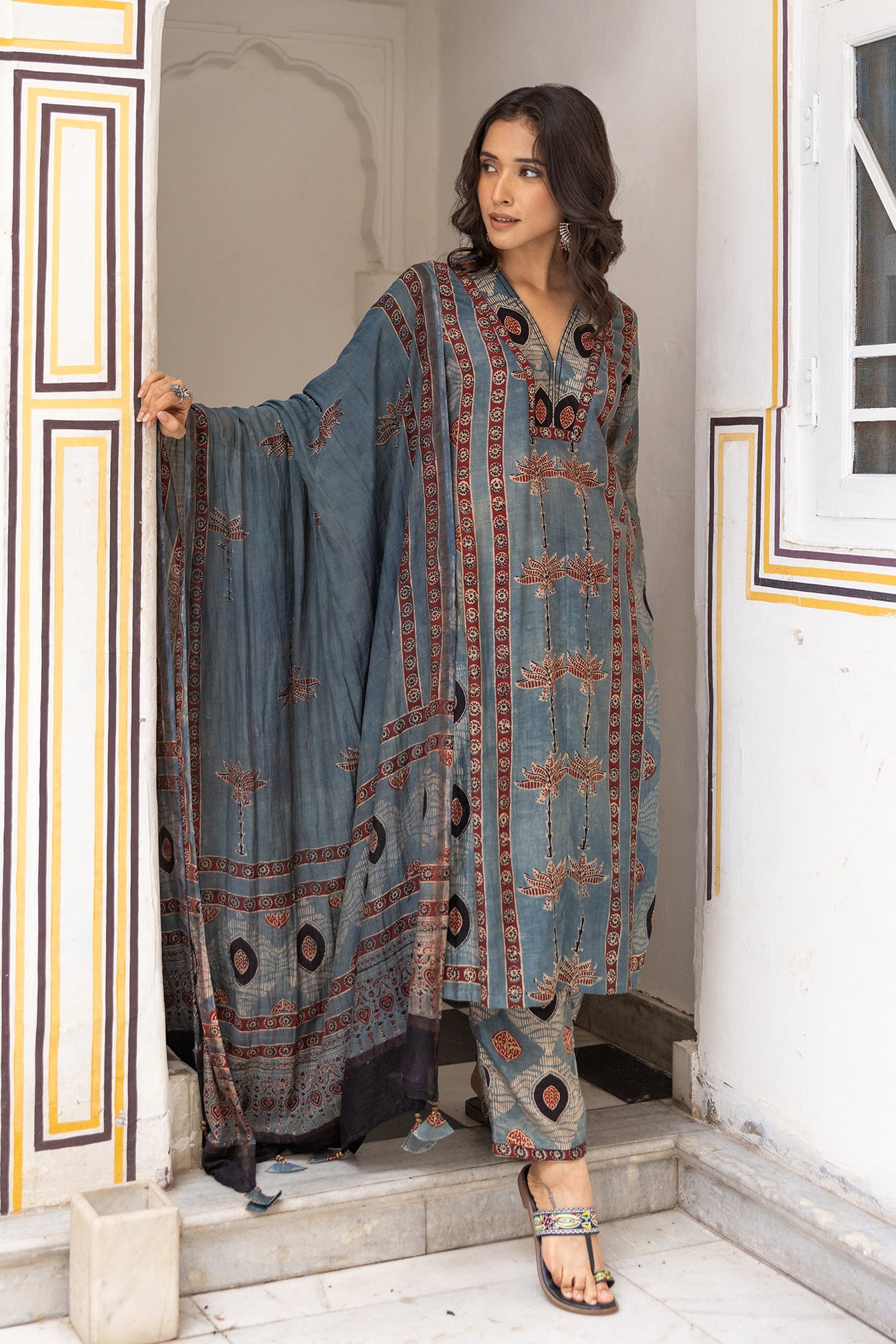 Women's printed suit set with dupatta