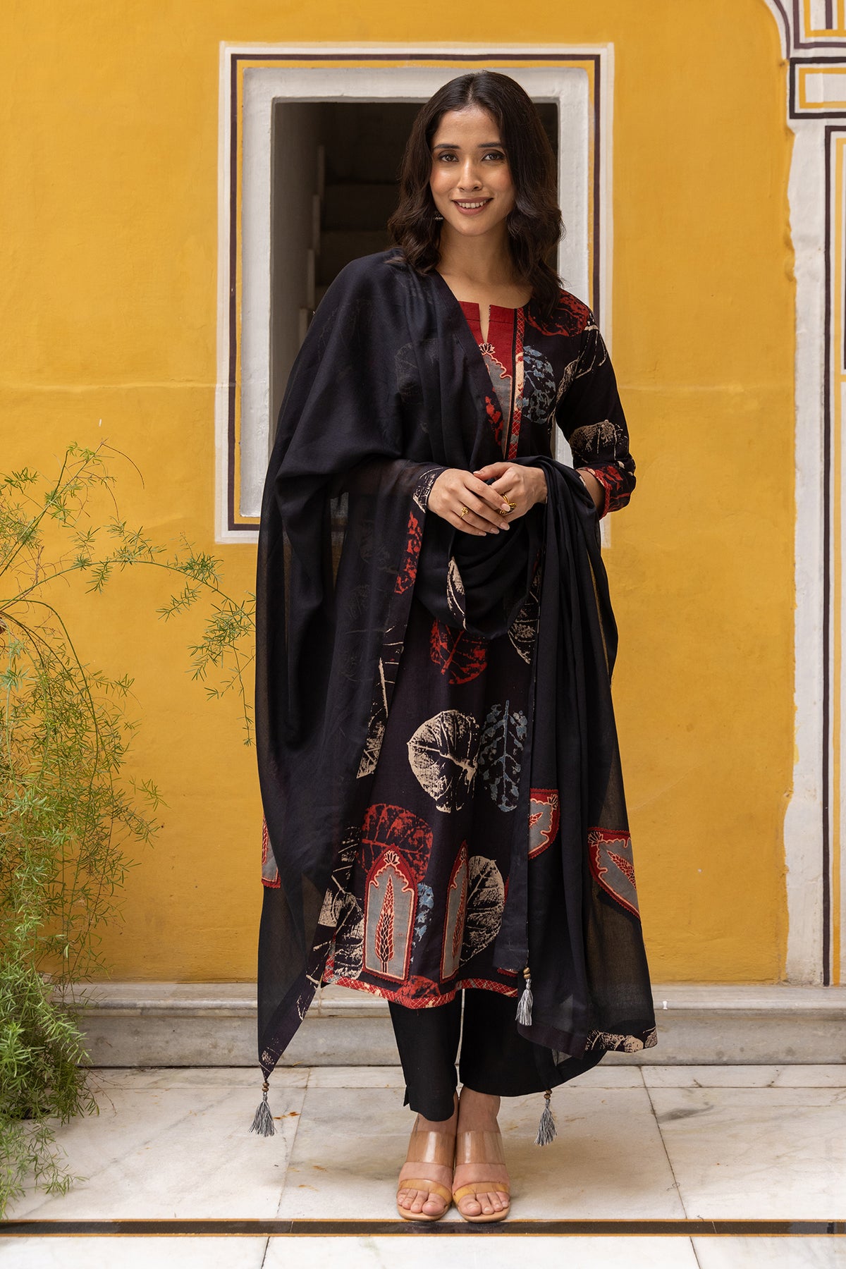 Ajrakh Abstract Handblock Print 3-Piece Suit Set with Solid Black Pants