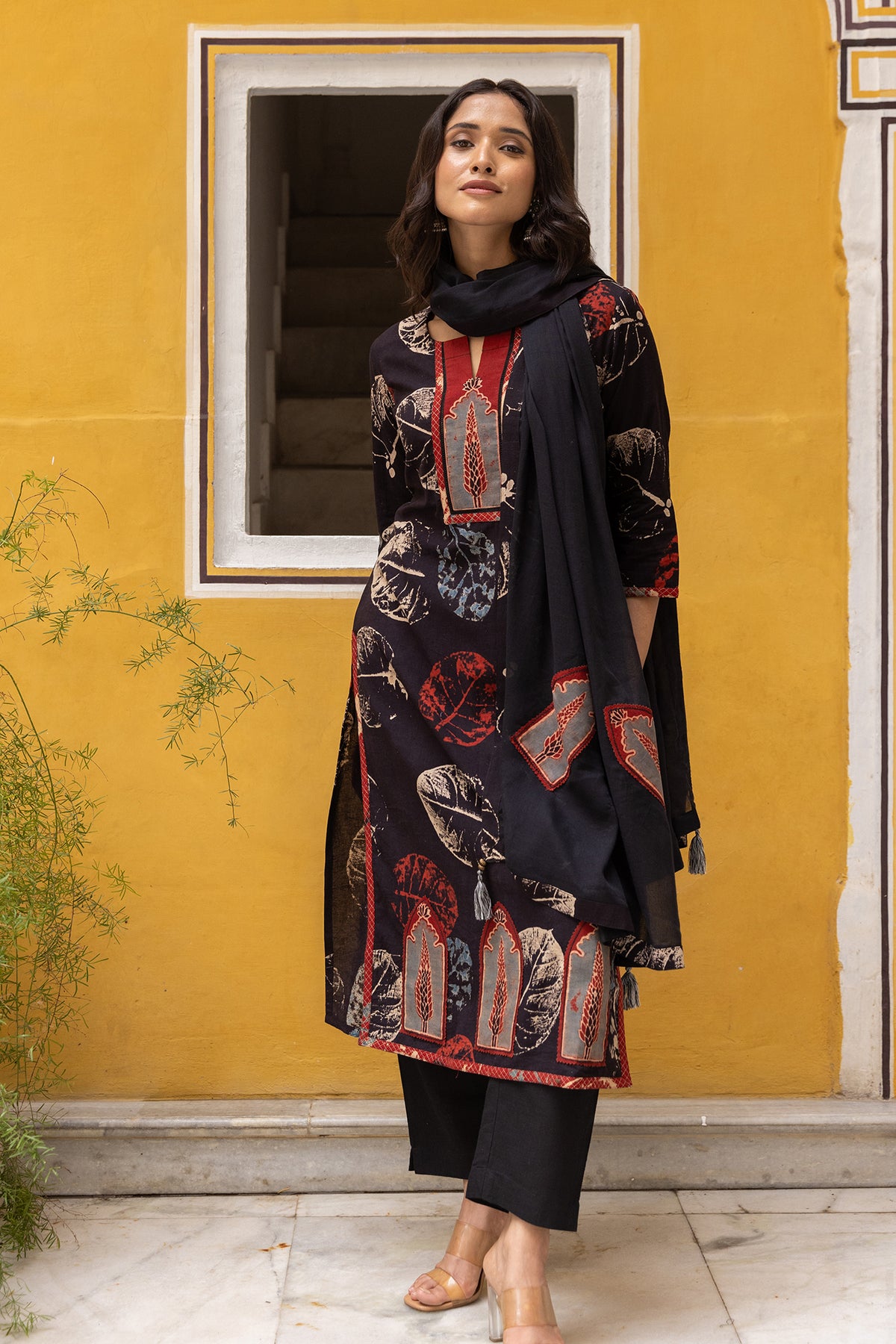 Ajrakh Abstract Handblock Print 3-Piece Suit Set with Solid Black Pants