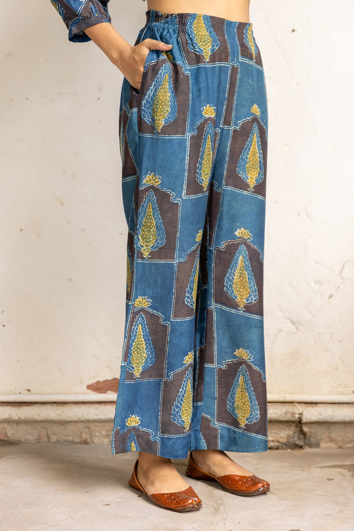 Soft Muslin Bagru Print Bell Bottom Pants