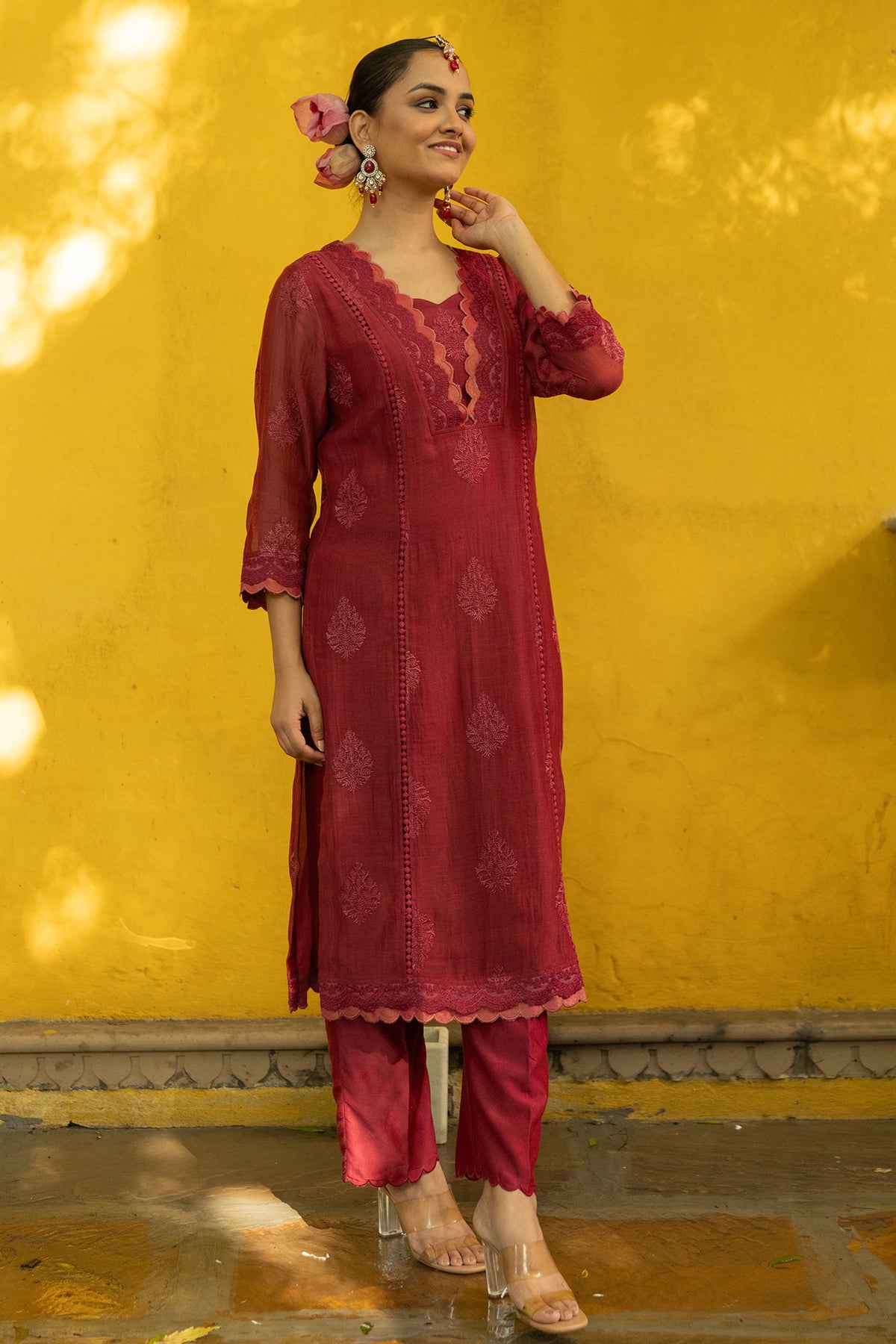 Mul Chanderi lining Suit Set with scallop collar pattern