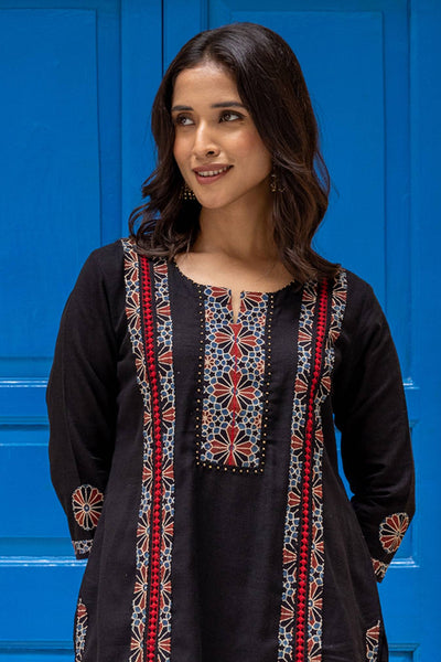 solid black long kurta