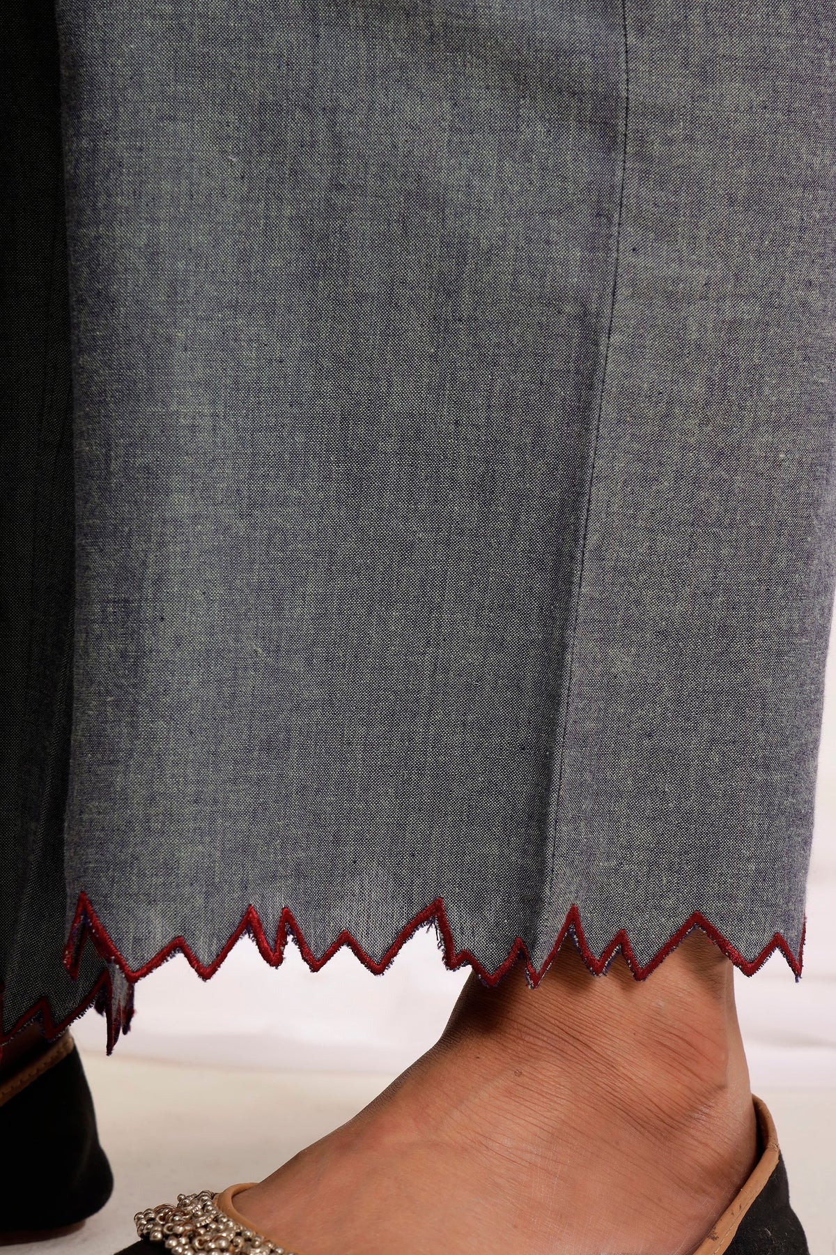 Handwoven Shot Cotton Embroidered Co-Ord Set – Grey