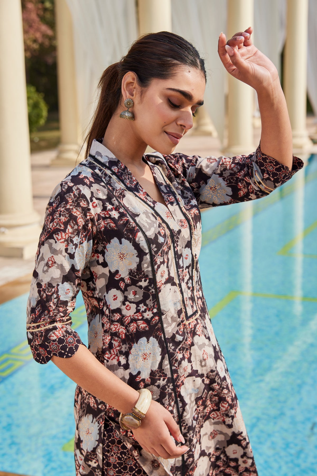 Shop Latest V-Neck Bagru & Ajrakh Dual-Print Kurta Online