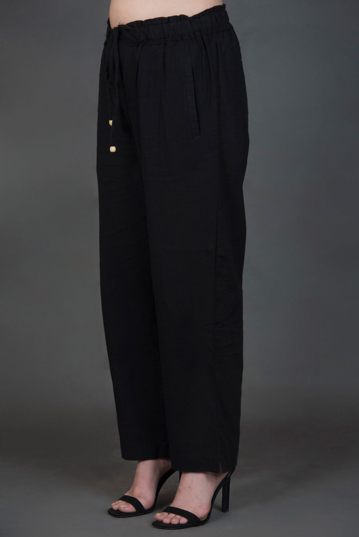 Black Solid Pants with pocket