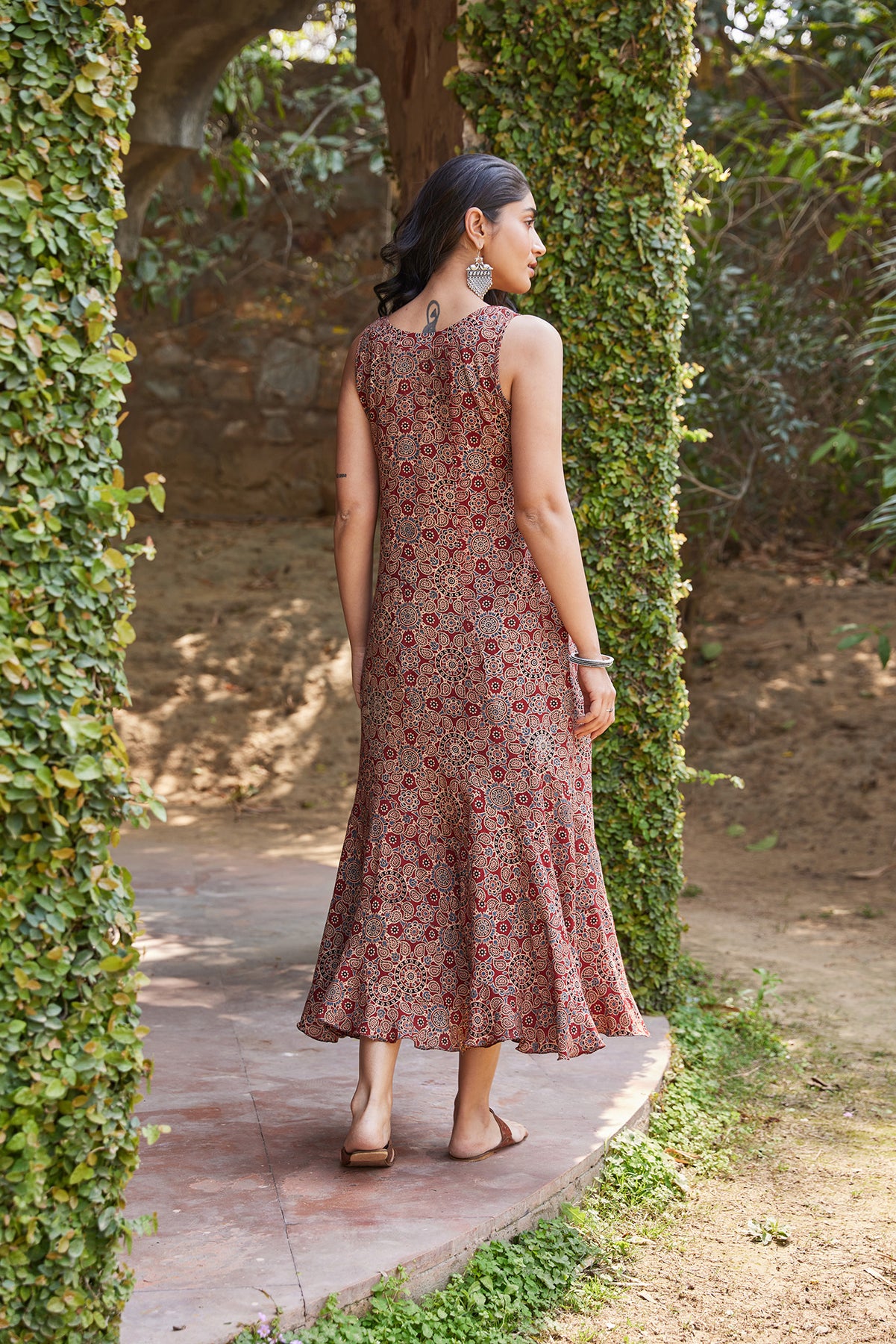 Cotton ajrak print dress | Maxi dress pattern sewing, Simple frock design,  Cotton dress pattern