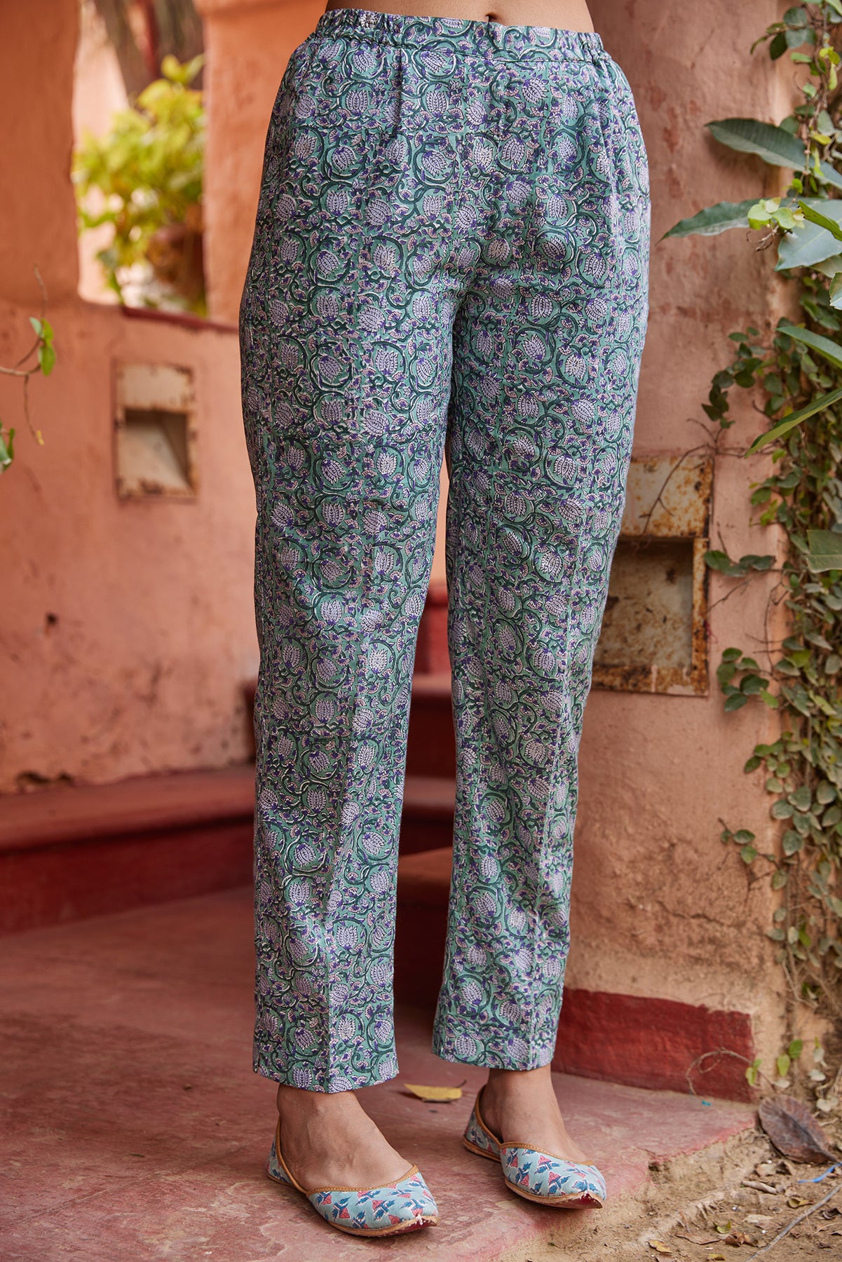 Vishnu India Pack of 4 Stylish Cotton Ankle length leggings ( Colour :  green, maroon, pink, purple)