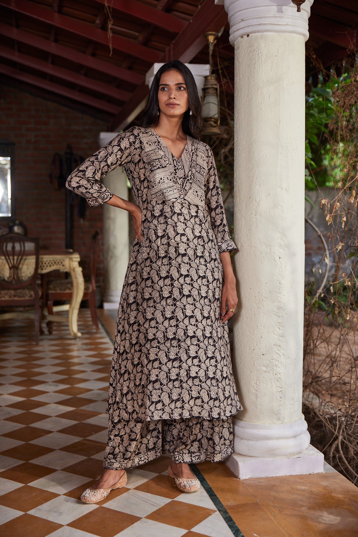 Flowy Hand Blocked Kalamkari Print Dress With Pockets