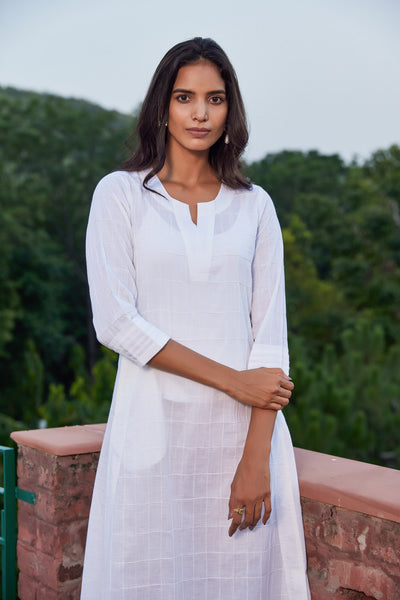 Solid White A-Line Kurta With Pockets